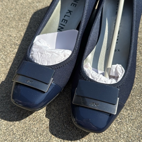 Anne Klein Waverly Wedge Pumps in Navy - Picture 4 of 7